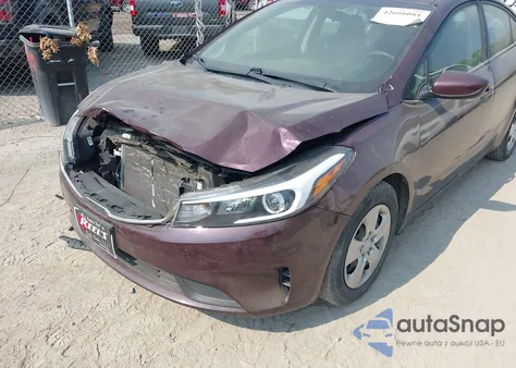 2017 Kia Forte Lx из США, поврежденный, VIN 3KPFK4A76HE136238